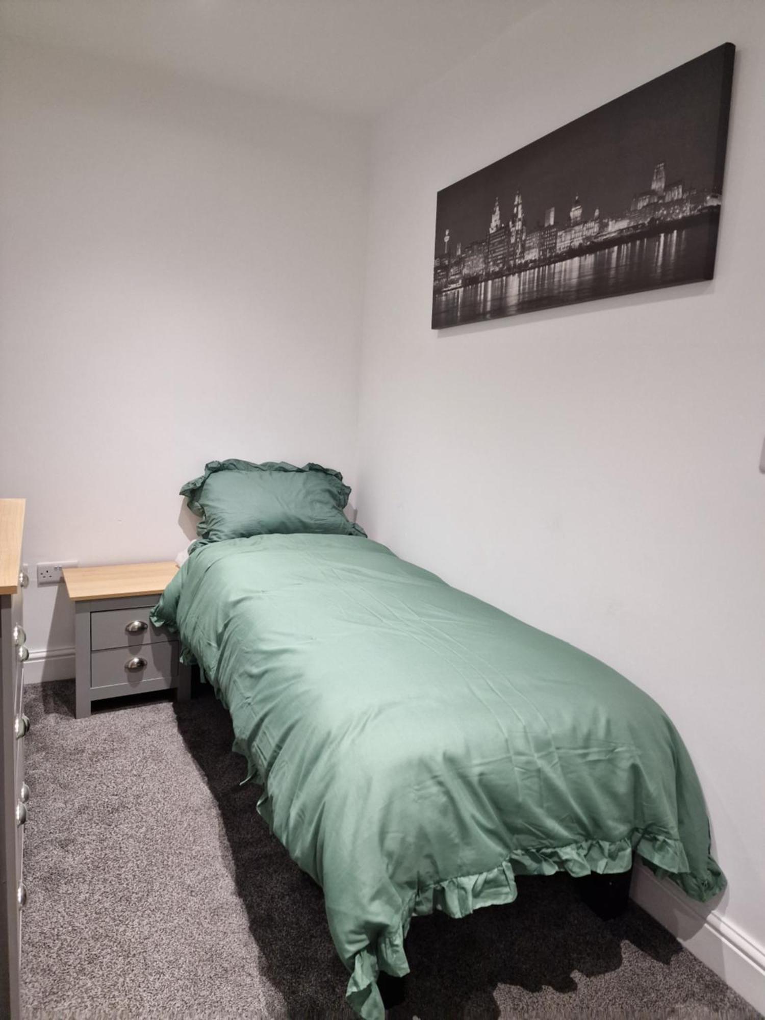 Beautiful Single Bedroom Liverpool Kültér fotó